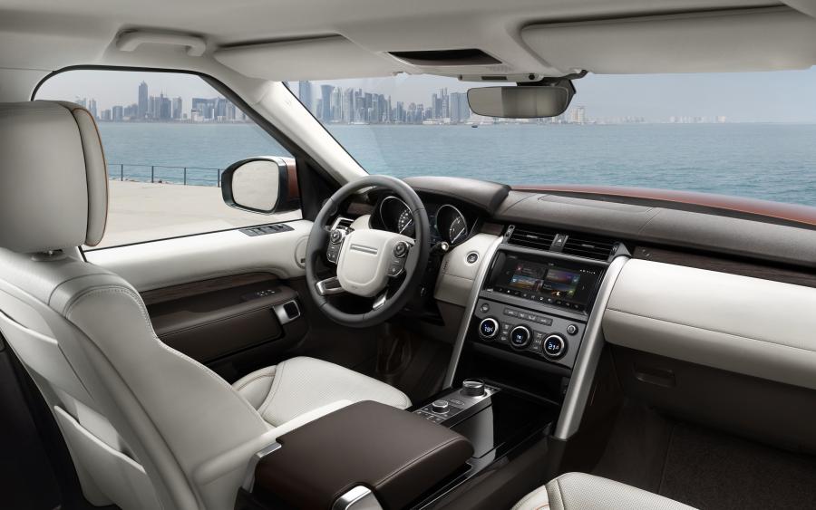 Интерьер Land Rover Discovery HSE 2017 года  (фото 71 из 96)